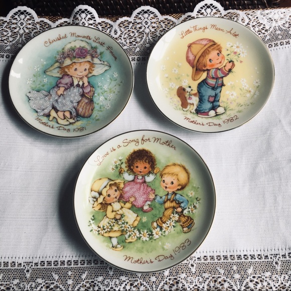 Cherished Memories Avon Collectible plates - Picture 1 of 8